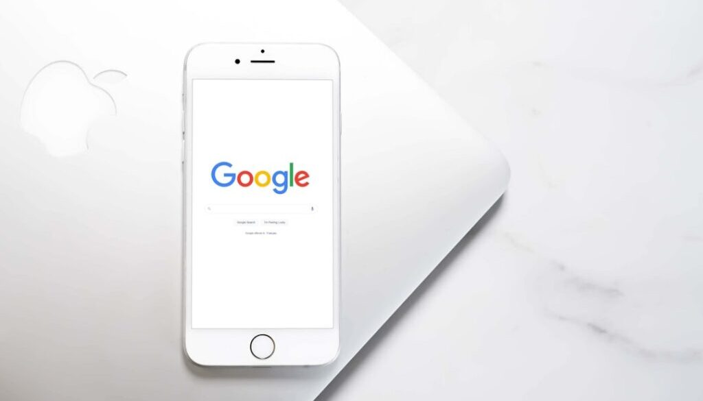 Bezpieczne wyszukiwanie Google – jak je włączyć w telefonie dziecka?