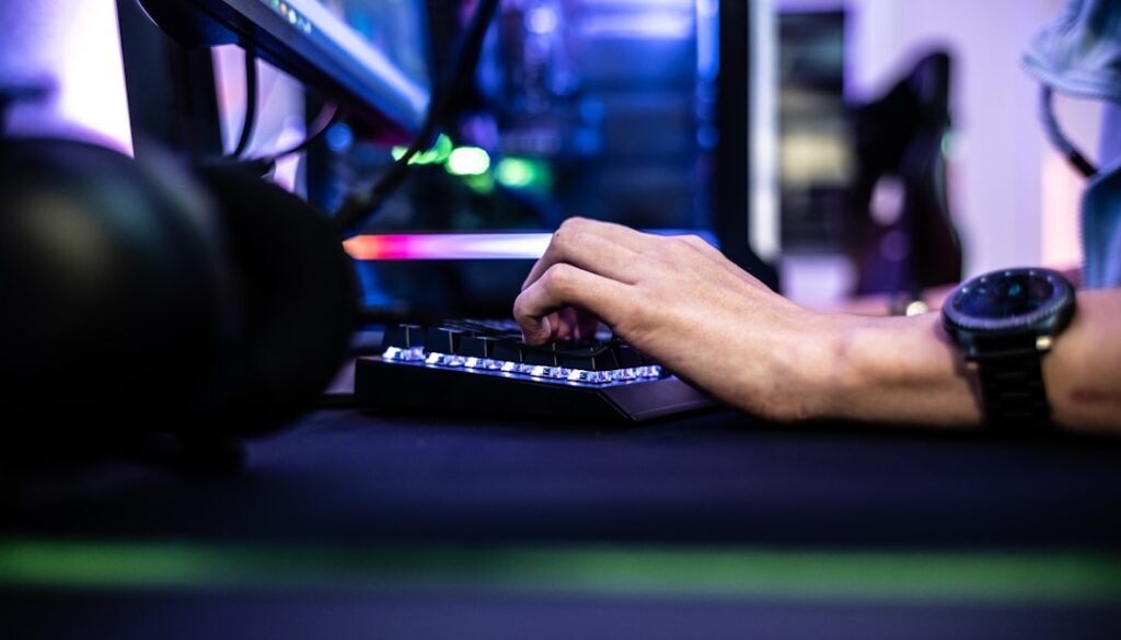 Niebezpieczne czaty online – jak rozpoznać na platformach gamingowych?