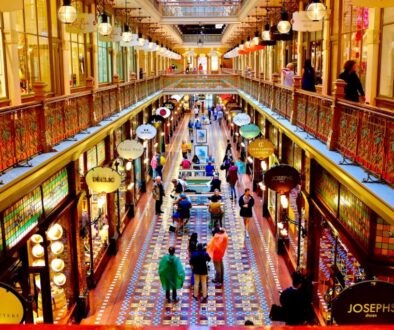 Publiczne Wi-Fi w galeriach handlowych – zasady bezpieczeństwa dla dzieci